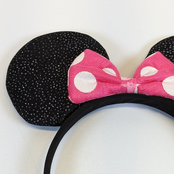 Disney Minnie Mouse Ears with Pink & White Polka Dot Bow Headband - Picture 2 of 3